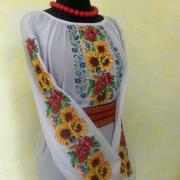 Женская вышиванка украинская "Королевский подсолнух" фото