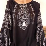 Вышиванка женская черная с белой вышивкой
