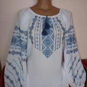 Нежная женская вышиванка "Голубая мечта"