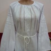 Женская вышиванка "Снежная"