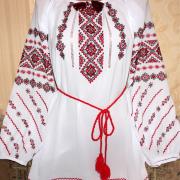 Жіноча вишиванка "Легка ніжність" Україна