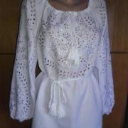 Жіноча біла вишиванка рішельє "Тамара" фото