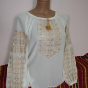 Женская вышиванка "Бархатная" фото