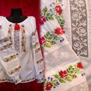 Жіноча вишиванка з мережками "Розалія" фото Хрестик вишиванки