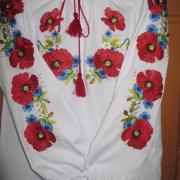 Вишиванка для дівчинки "Море маків"