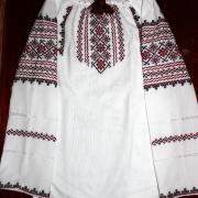 Вишиванка на дівчинку святкова