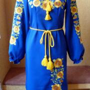 Вышитое гладью платье "Солнечный подсолнух" фото