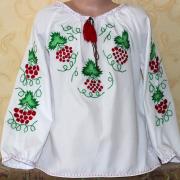 Вышиванка на девочку с калиной гладью фото