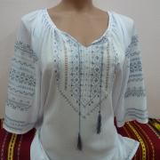 Женская блузка вышиванка "Шелковистая" фото