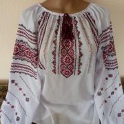 Женская вышиванка шифоновая "Цветы и сварги"