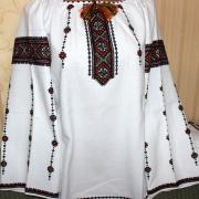 Женская вышиванка низинкой авторская работа