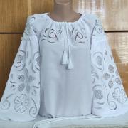 Ніжна біла вишиванка рішельє "Шанталія" білим по білому вишиванка
