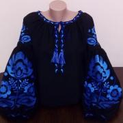 Чорна жіноча вишиванка "Квітка щастя" фото