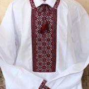 Вышиванка на мальчика 1-й класс "Матрица счастья" фото