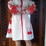 Коротка лляна біла сукня вишиванка "Маріта" плаття з вишивкою