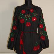 Черная женская вышиванка с маками