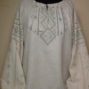 Женская вышиванка на сером льне "Серебро"