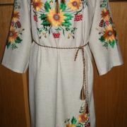 Украинское вышитое платье - шелк на льне