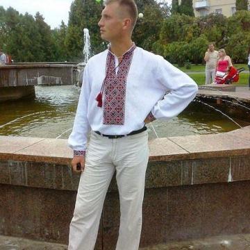 Красивая вышиванка украинская мужская	
