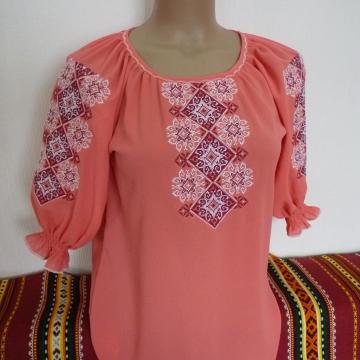 Женская шифоновая вышитая блузка "Цветочный узор"